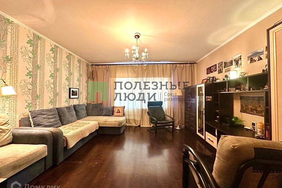 Продаётся 4-комнатная квартира, 77.2 м²