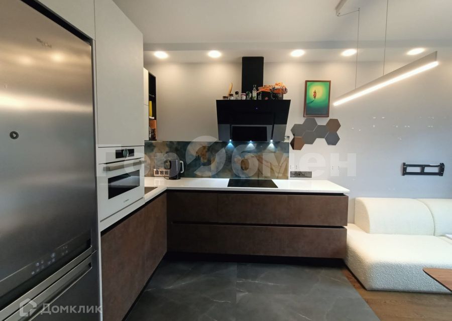 Продаётся 2-комнатная квартира, 59.5 м²