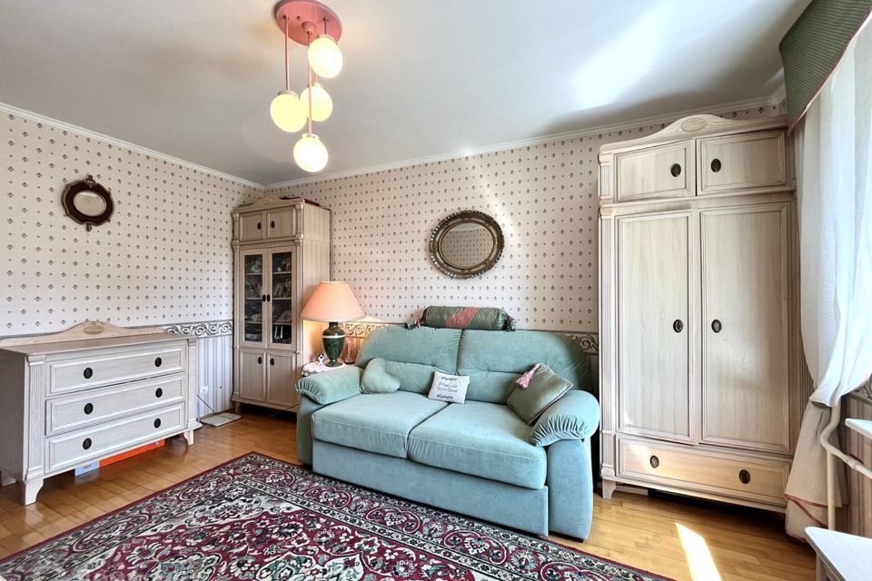 Продаётся 4-комнатная квартира, 115 м²