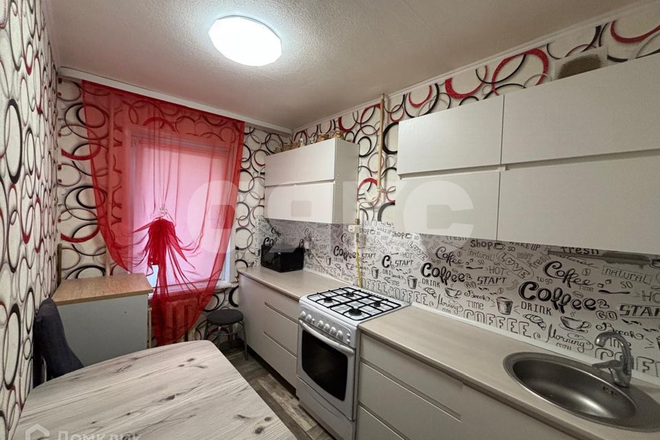 Продаётся 3-комнатная квартира, 58.1 м²