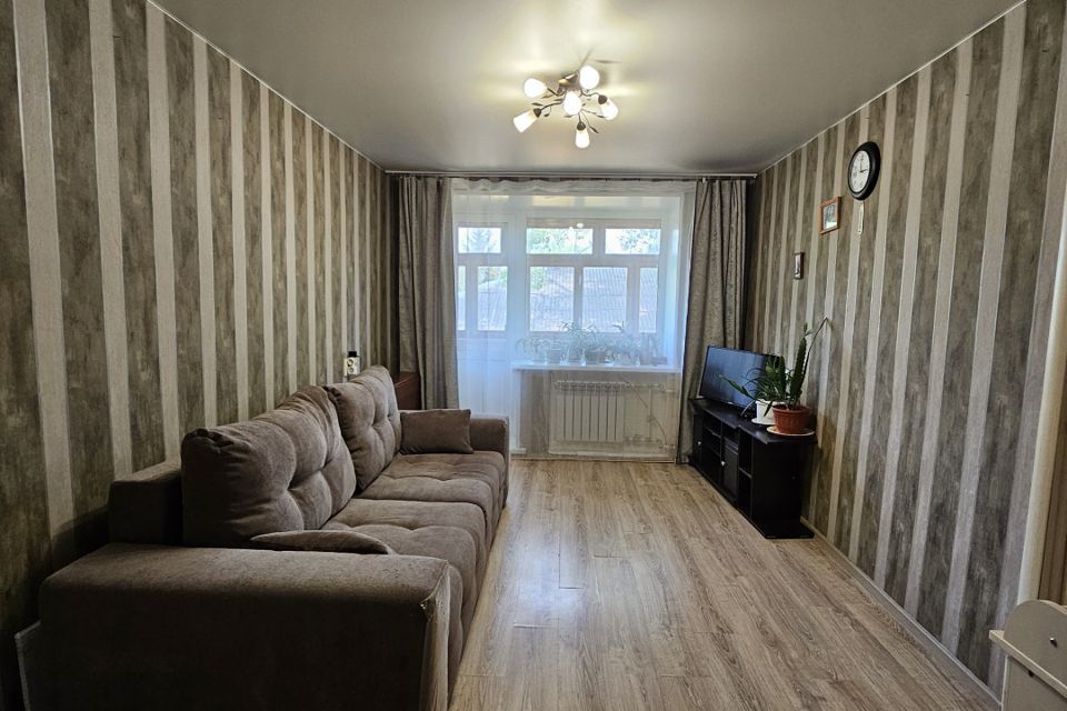 Продаётся 3-комнатная квартира, 52.5 м²