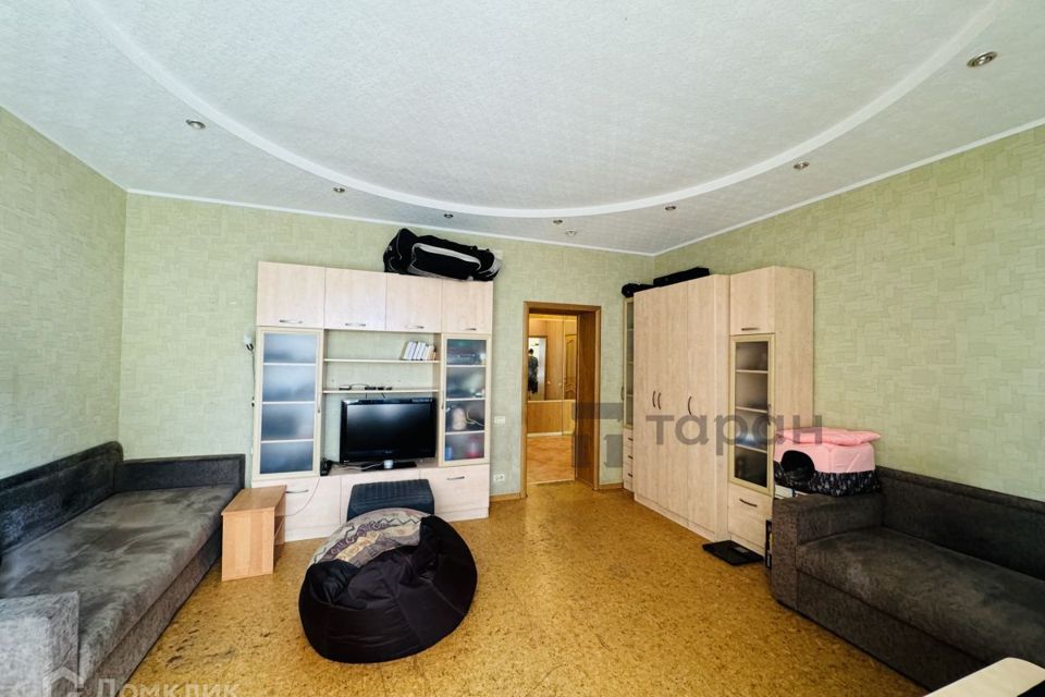 Продаётся 3-комнатная квартира, 106.3 м²