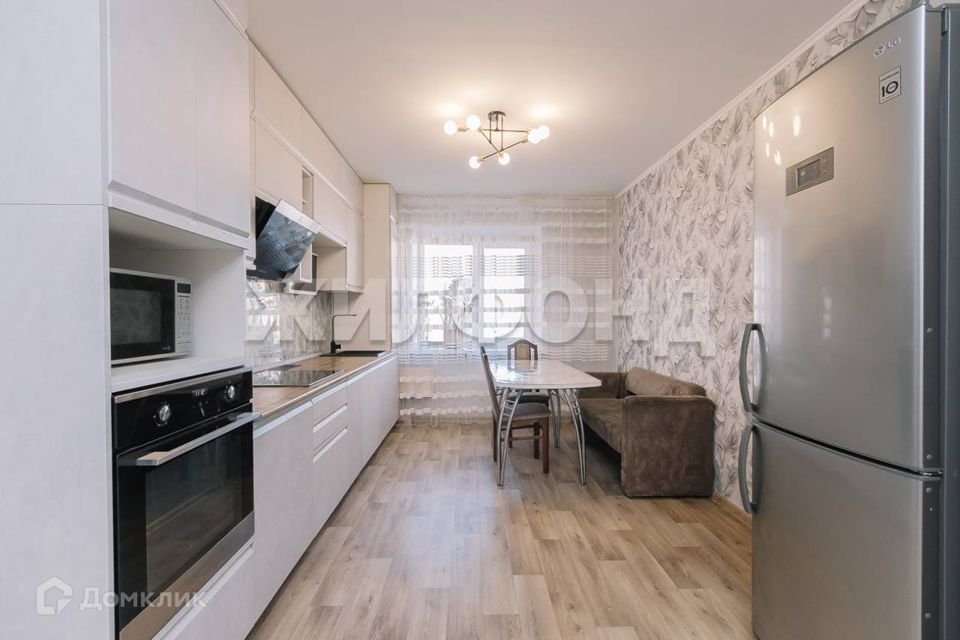 Продаётся 3-комнатная квартира, 103.4 м²