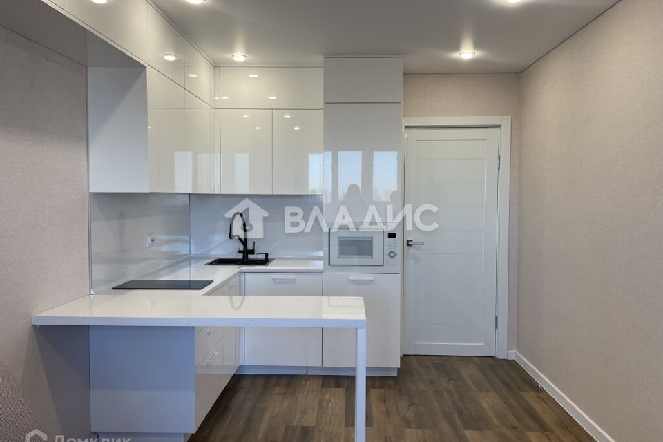 Продаётся 1-комнатная квартира, 47.7 м²