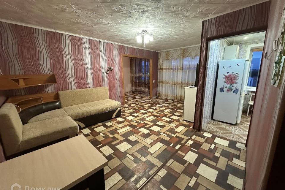 Продаётся 3-комнатная квартира, 55.8 м²