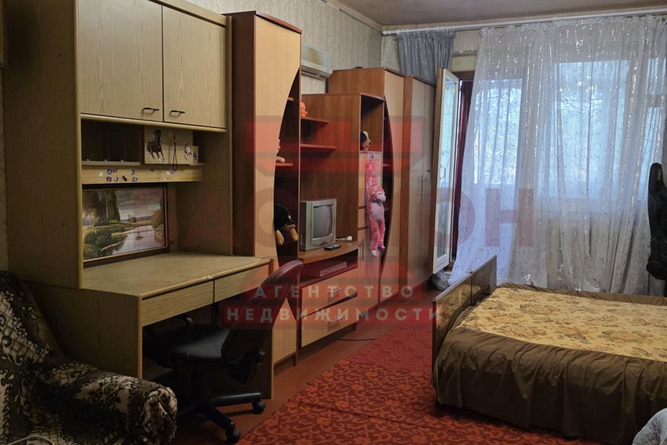 Продаётся 4-комнатная квартира, 96.8 м²