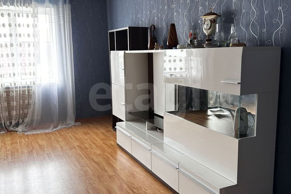 Сдаётся 3-комнатная квартира, 118 м²