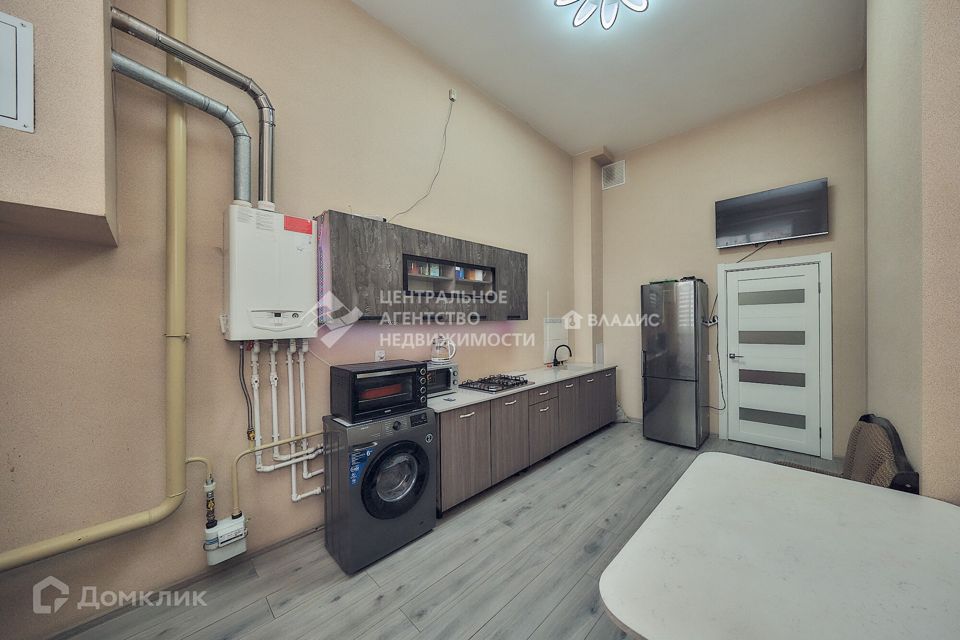 Продаётся 1-комнатная квартира, 45.6 м²