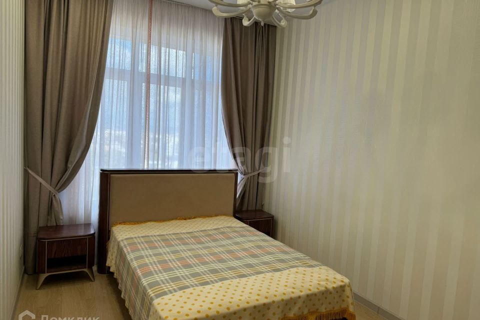 Сдаётся 3-комнатная квартира, 136.7 м²