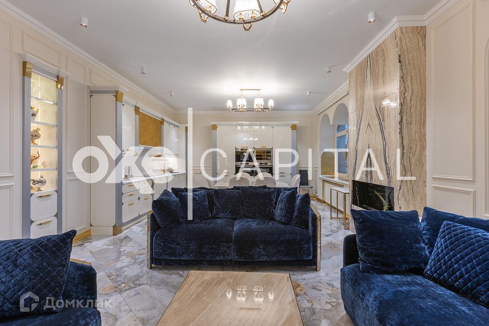 Продаётся 3-комнатная квартира, 108 м²