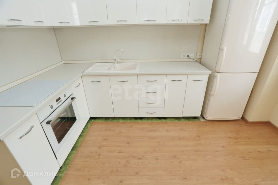 Продаётся 1-комнатная квартира, 47 м²