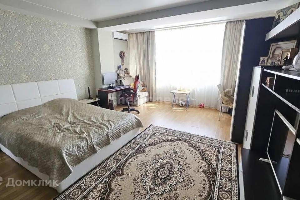 Продаётся 1-комнатная квартира, 48 м²