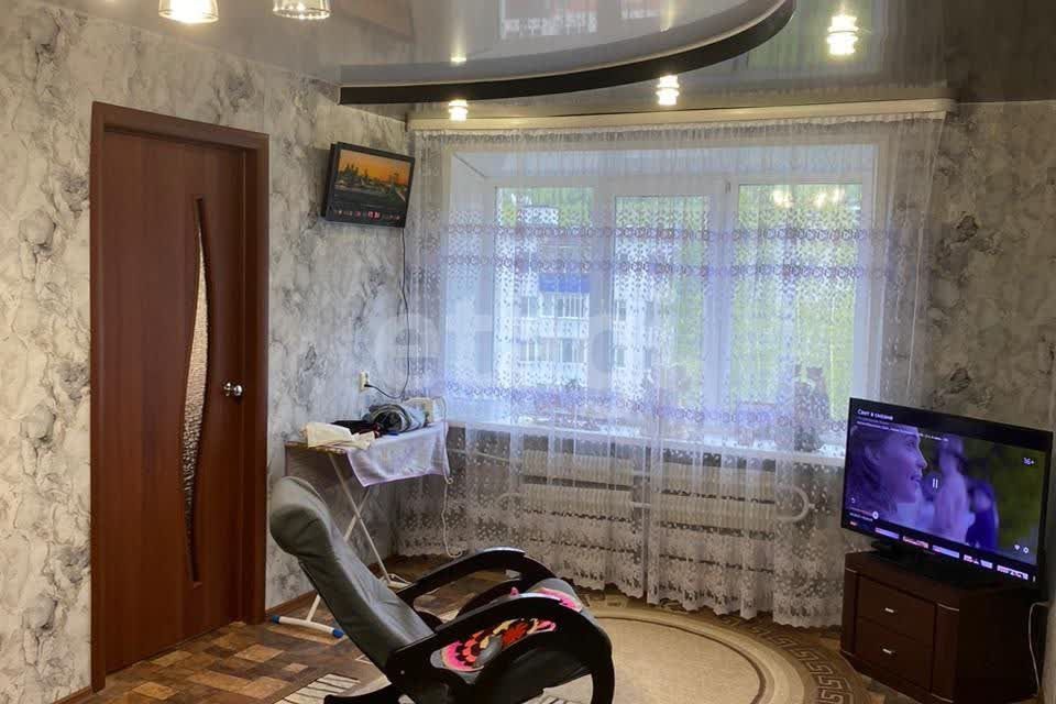 Продаётся 4-комнатная квартира, 62.1 м²