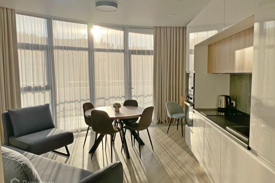 Продаётся 2-комнатная квартира, 60.8 м²