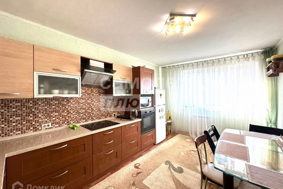 Продаётся 2-комнатная квартира, 76.5 м²