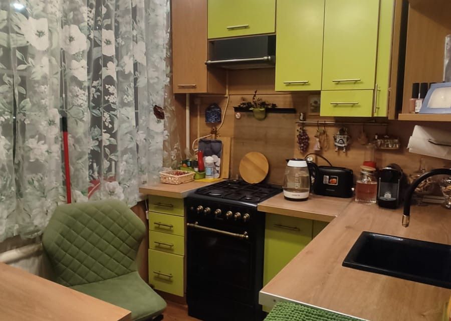 Продаётся 3-комнатная квартира, 49.6 м²