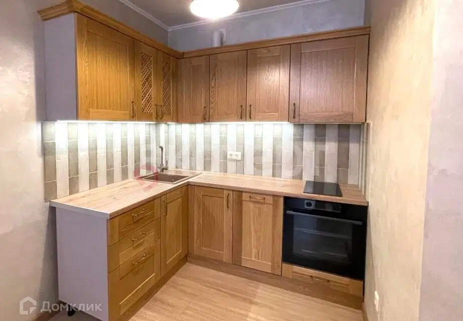 Продаётся 1-комнатная квартира, 55 м²