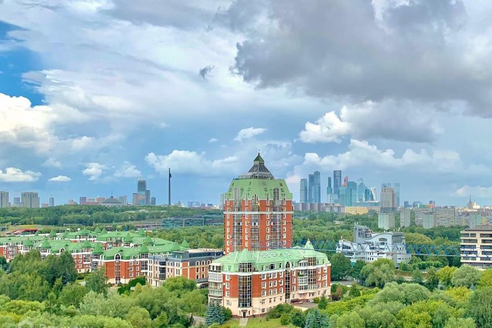 Продаётся 3-комнатная квартира, 70 м²