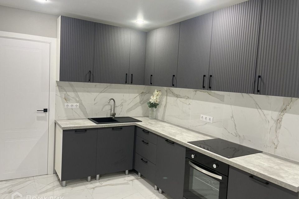Продаётся 1-комнатная квартира, 41.3 м²