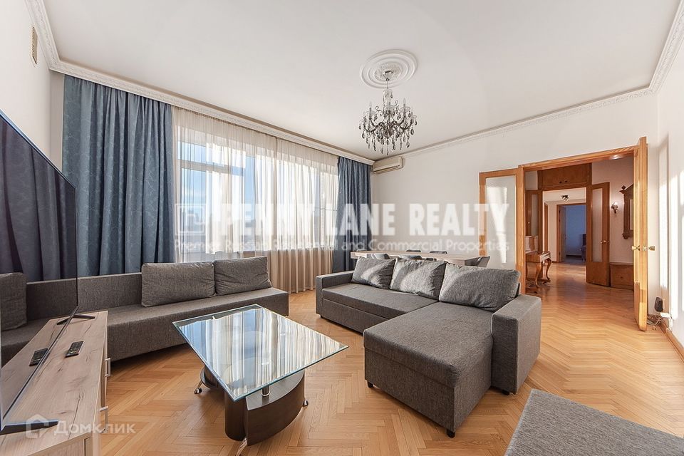 Сдаётся 4-комнатная квартира, 120 м²