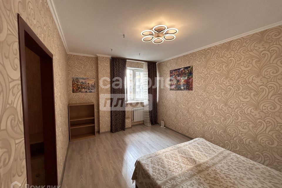 Продаётся 1-комнатная квартира, 37.9 м²