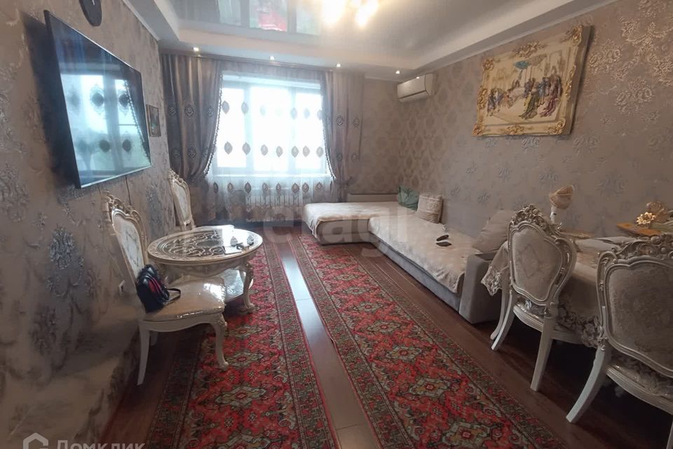 Продаётся 2-комнатная квартира, 75.2 м²