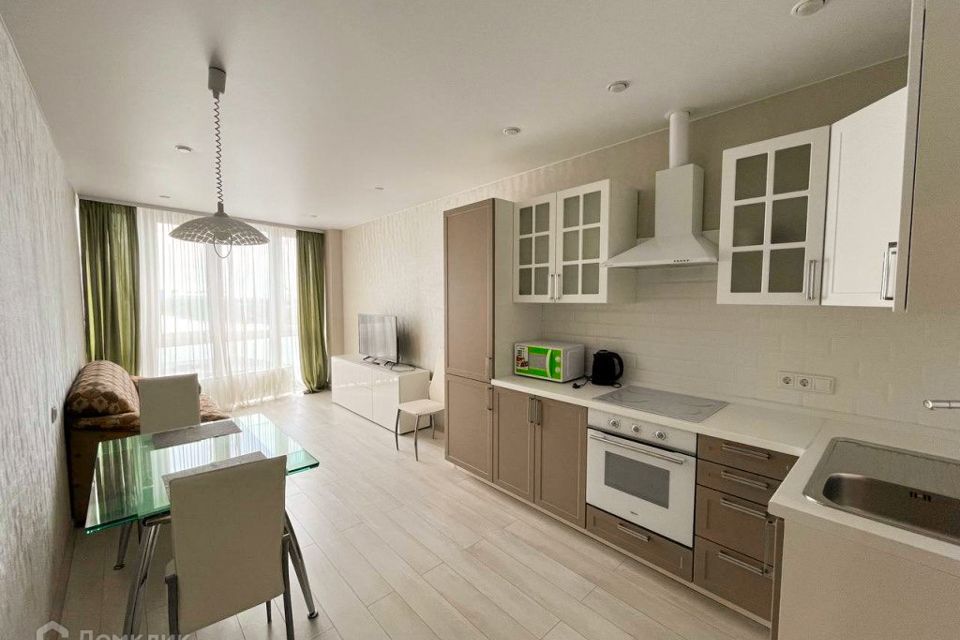 Сдаётся 1-комнатная квартира, 38 м²