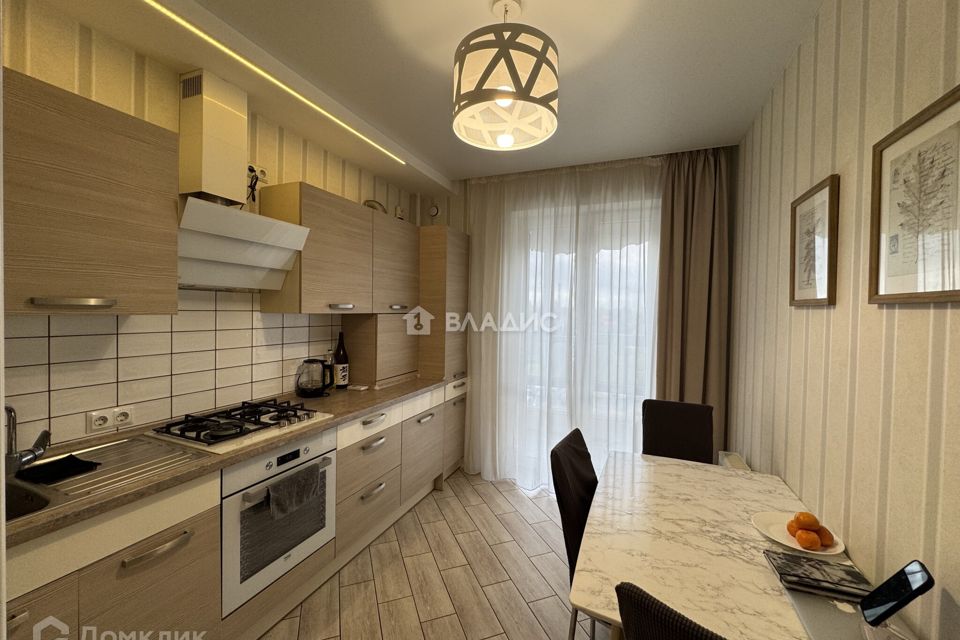 Продаётся 1-комнатная квартира, 39.8 м²