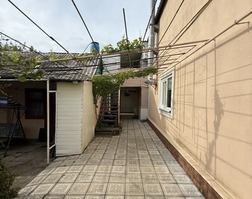 Продаётся 2-этажный дом, 180 м²