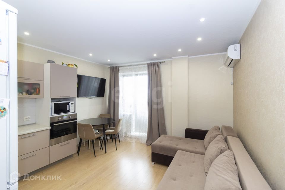 Продаётся 1-комнатная квартира, 38 м²