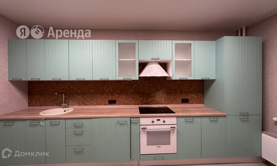 Сдаётся 2-комнатная квартира, 56 м²