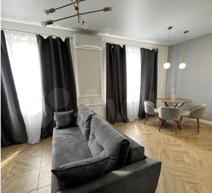 Продаётся 1-комнатная квартира, 47 м²