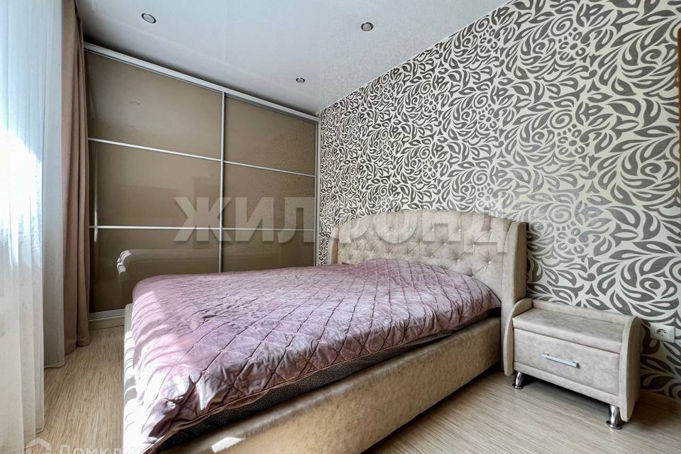 Продаётся 4-комнатная квартира, 103.9 м²