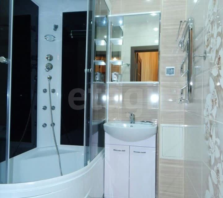 Сдаётся 1-комнатная квартира, 49 м²