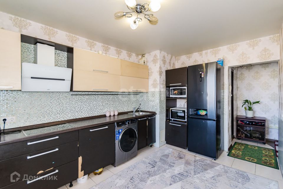 Продаётся 2-комнатная квартира, 60.2 м²