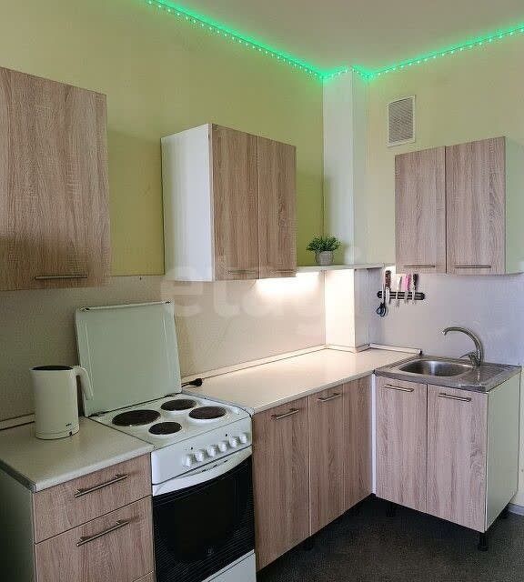 Сдаётся 1-комнатная квартира, 54 м²