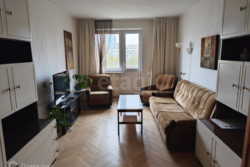 Продаётся 3-комнатная квартира, 74.9 м²
