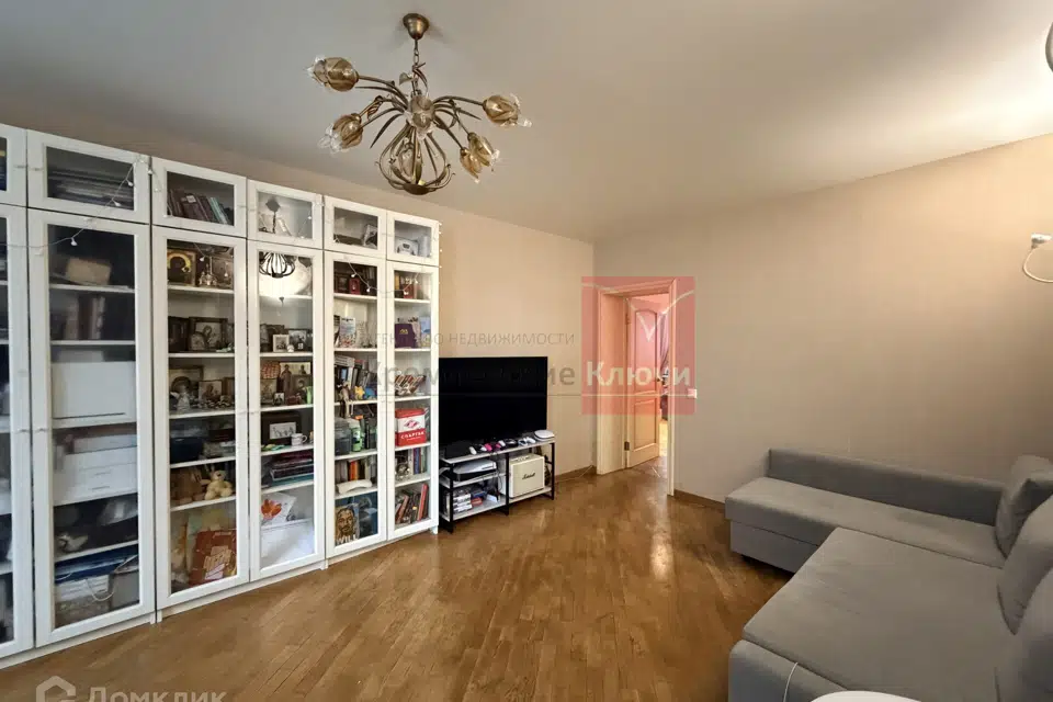Продаётся 4-комнатная квартира, 97.2 м²
