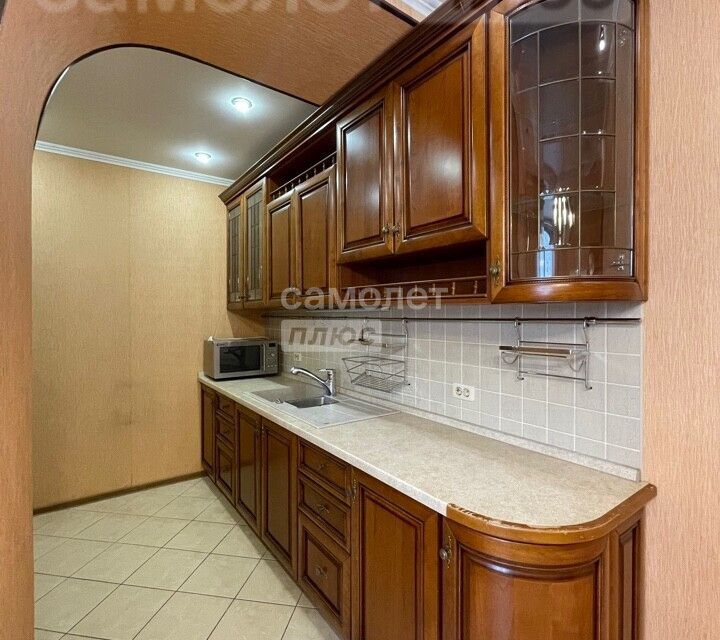 Продаётся 2-комнатная квартира, 74.2 м²