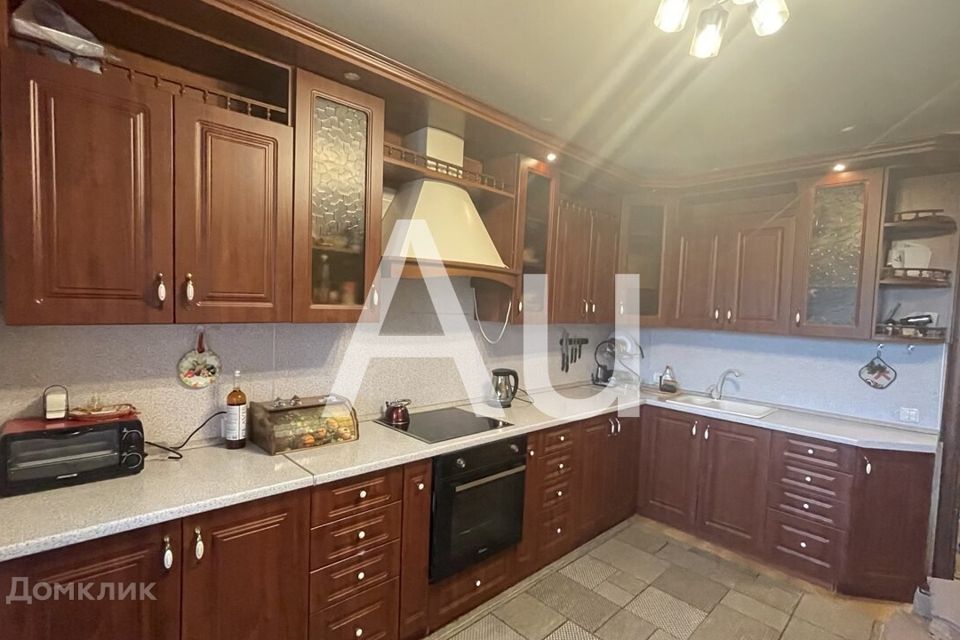 Продаётся 2-комнатная квартира, 67.4 м²