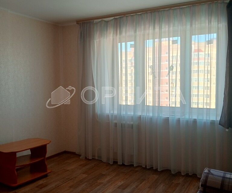 Продаётся 1-комнатная квартира, 42.4 м²