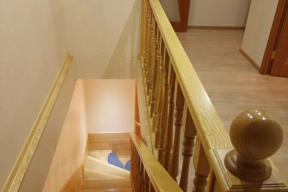 Сдаётся 2-этажный дом, 150 м²