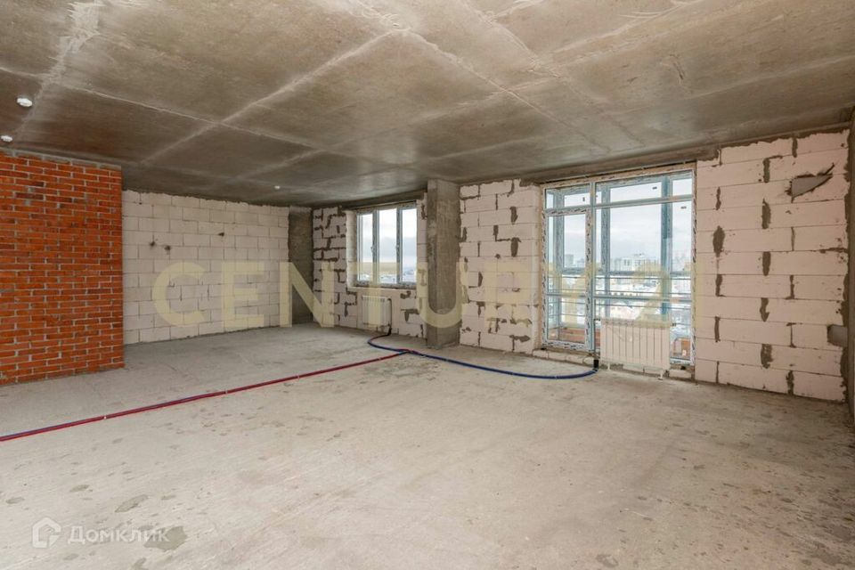 Продаётся 3-комнатная квартира, 120.37 м²
