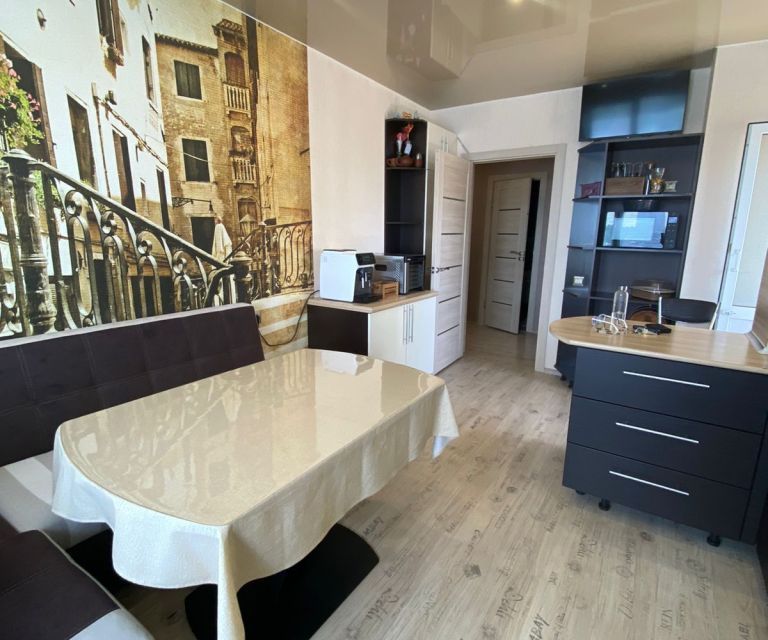Продаётся 2-комнатная квартира, 67.2 м²