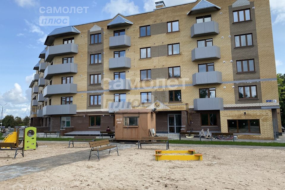 Продаётся 2-комнатная квартира, 76.9 м²