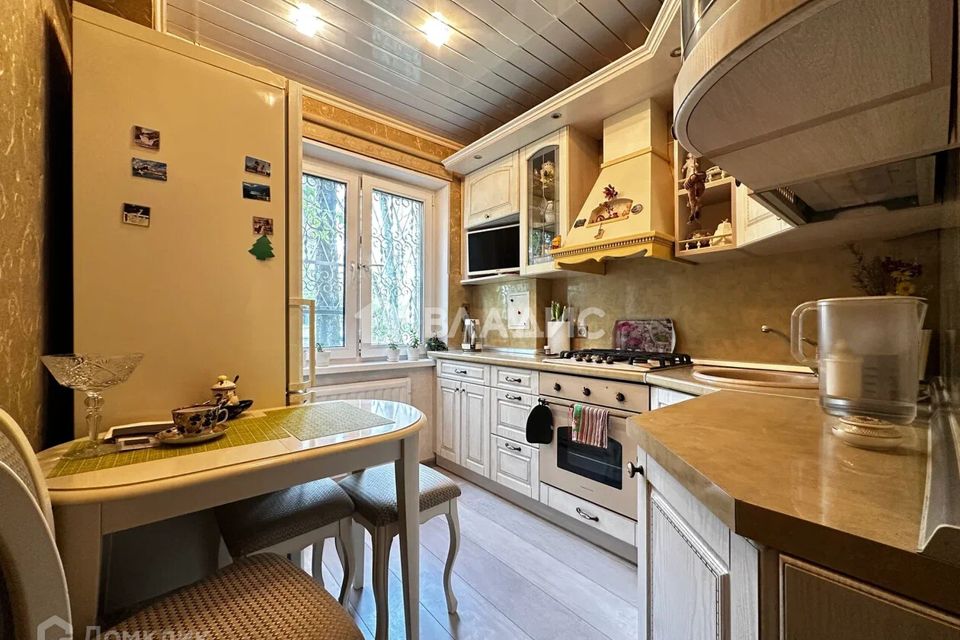 Продаётся 3-комнатная квартира, 56.4 м²