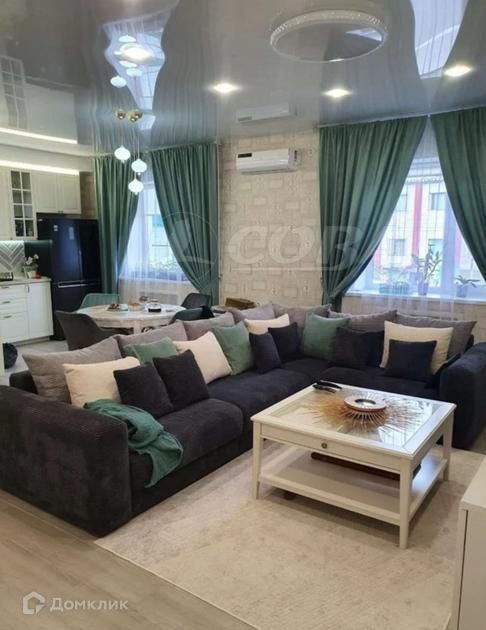 Продаётся 3-комнатная квартира, 104 м²