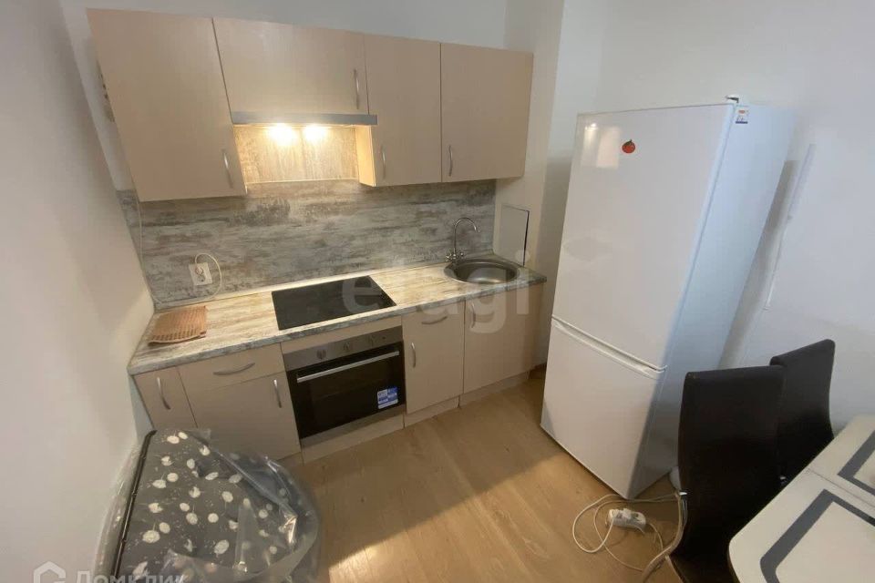 Продаётся 1-комнатная квартира, 35.8 м²
