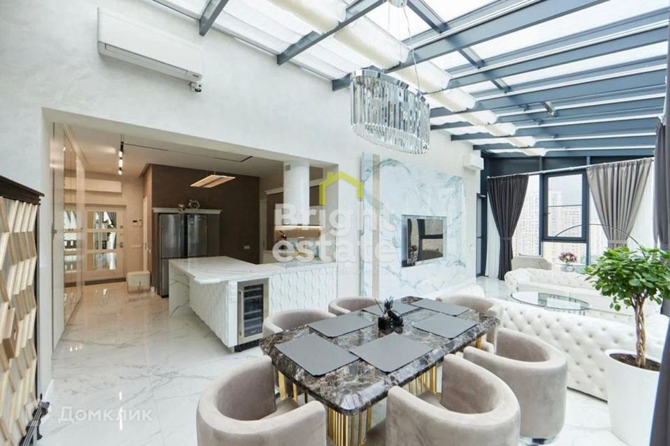 Сдаётся 3-комнатная квартира, 115.9 м²