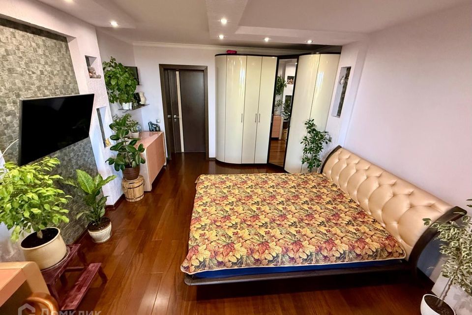 Продаётся 2-комнатная квартира, 76 м²